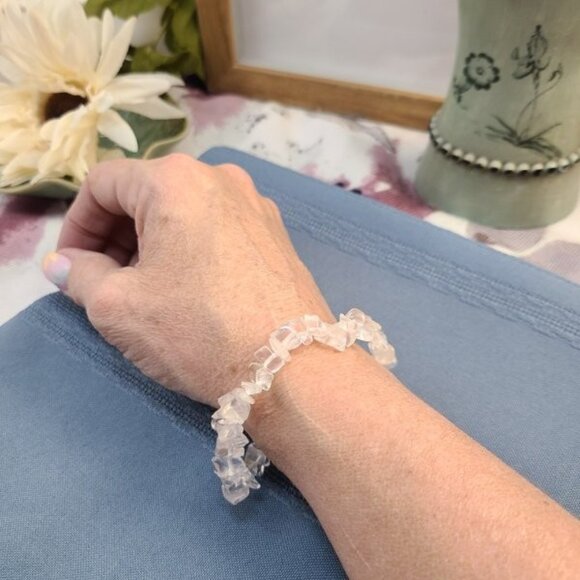 Clear Quartz Chip Bracelet | Natural Crystal Stretch Boho Healing Jewelry Gift - Picture 4 of 10
